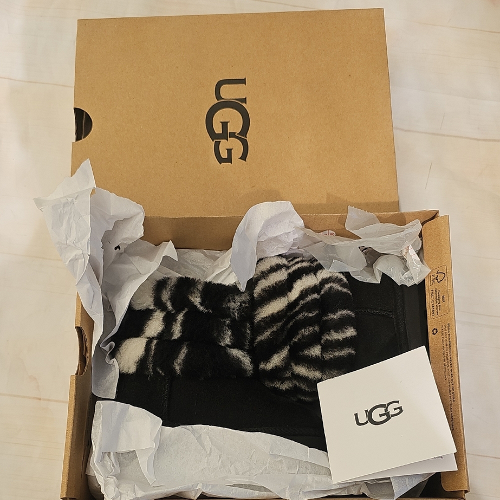 UGG Kids Black Boots with Black & White Fur Cuff